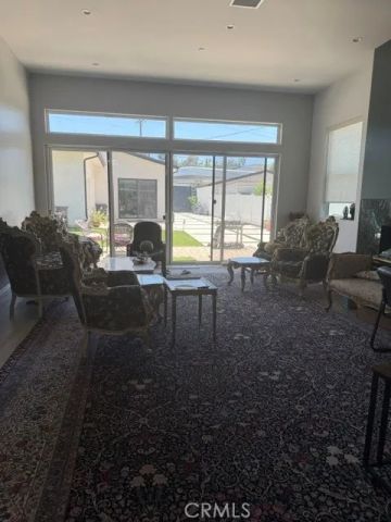 22520 Clarendon, Woodland Hills, CA 91367