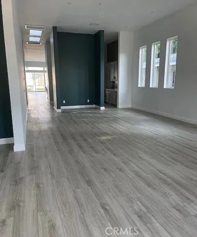 22520 Clarendon, Woodland Hills, CA 91367