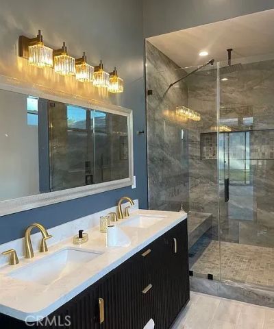 22520 Clarendon, Woodland Hills, CA 91367
