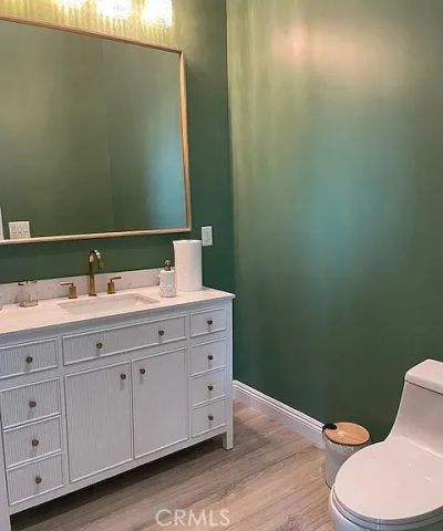 22520 Clarendon, Woodland Hills, CA 91367