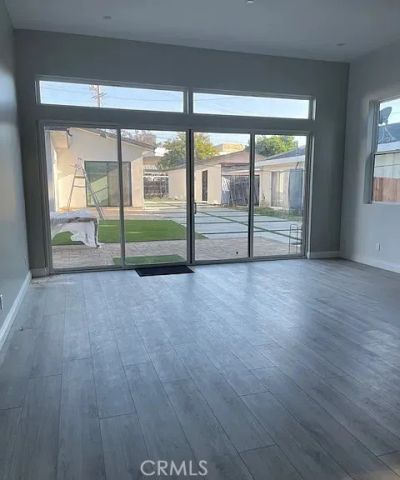 22520 Clarendon, Woodland Hills, CA 91367