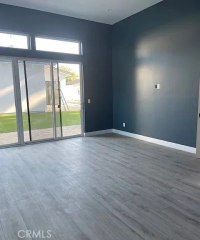 22520 Clarendon, Woodland Hills, CA 91367
