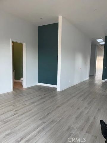 22520 Clarendon, Woodland Hills, CA 91367