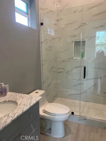 22520 Clarendon, Woodland Hills, CA 91367