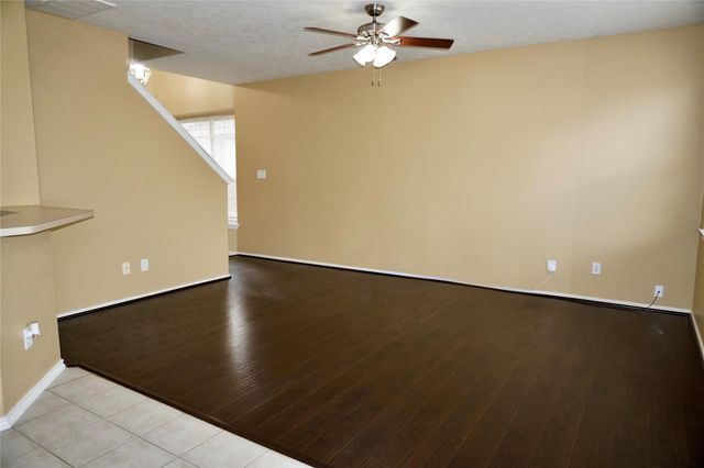 14310 Larkhall Lane, Houston, TX 77014