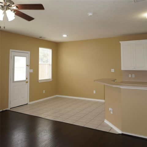 14310 Larkhall Lane, Houston, TX 77014