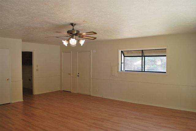 1416 Sandy Creek Drive, Denton, TX 76205