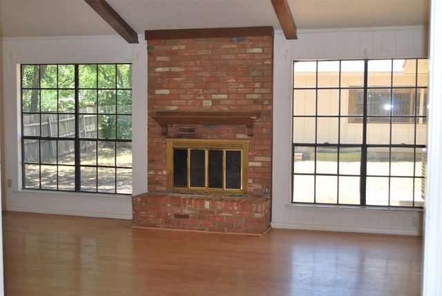 1416 Sandy Creek Drive, Denton, TX 76205