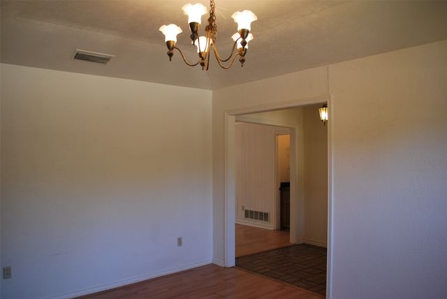 1416 Sandy Creek Drive, Denton, TX 76205