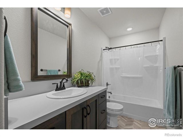 1088 Blue Bell Road, Berthoud, CO 80513