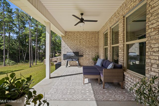 14267 Swan Ridge Circle, Gulfport, MS 39503