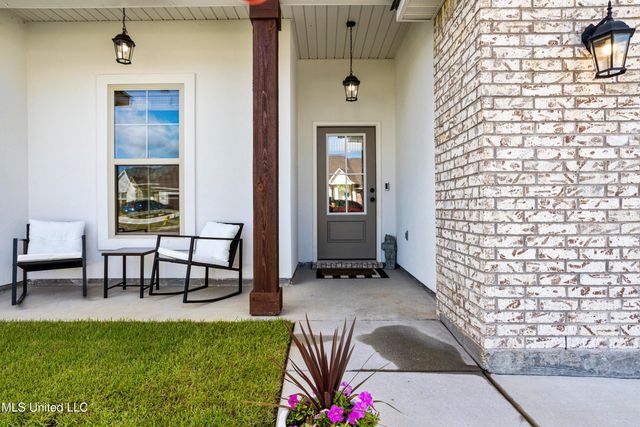 14267 Swan Ridge Circle, Gulfport, MS 39503
