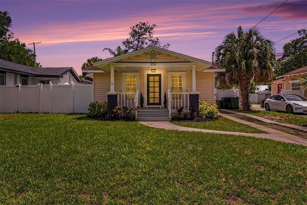 Image 1 of property listing at 204 W JEAN STREET, Tampa, FL 33604