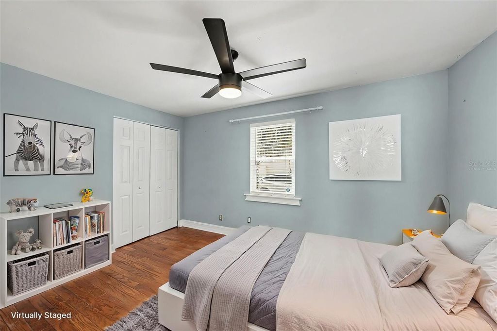 Image 20 of property listing at 204 W JEAN STREET, Tampa, FL 33604