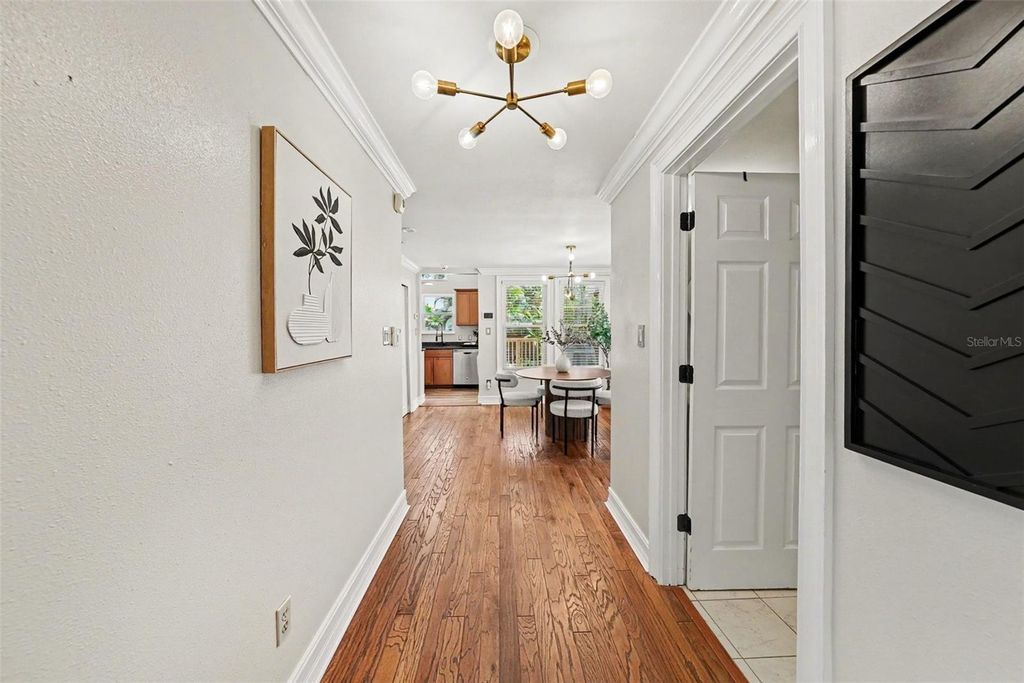 Image 4 of property listing at 204 W JEAN STREET, Tampa, FL 33604