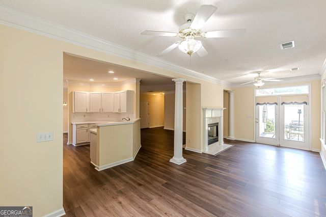 180 Innisbrook Way, Fayetteville, GA 30214