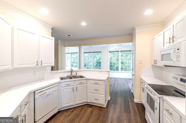 180 Innisbrook Way, Fayetteville, GA 30214