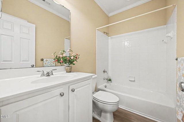 201 Presque Isle Lane, Chapel Hill, NC 27514