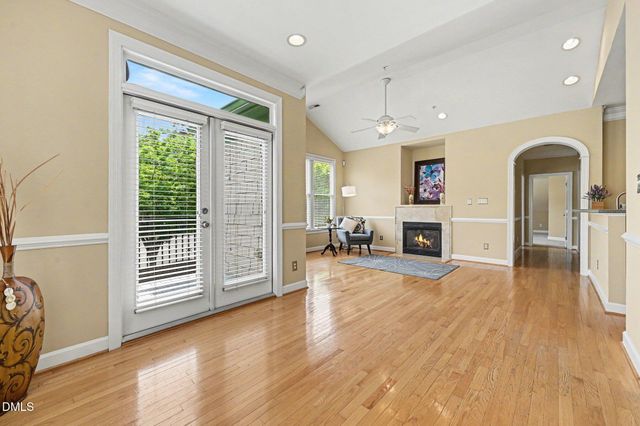201 Presque Isle Lane, Chapel Hill, NC 27514