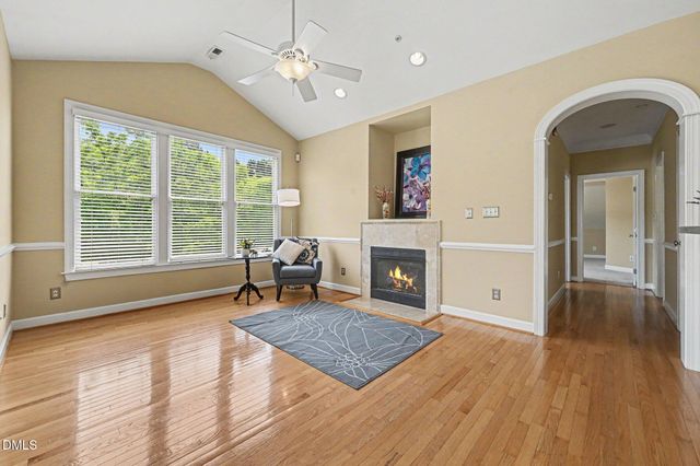 201 Presque Isle Lane, Chapel Hill, NC 27514