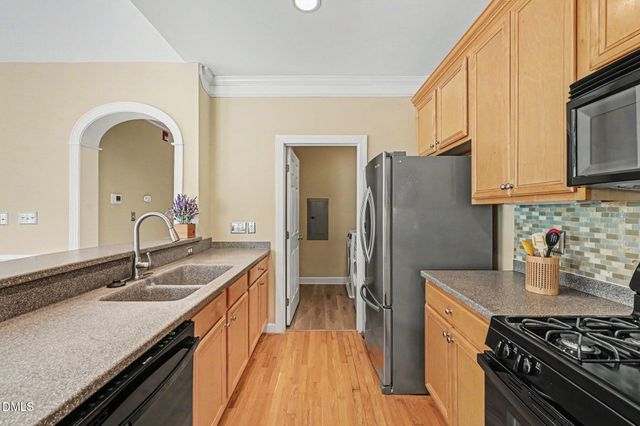 201 Presque Isle Lane, Chapel Hill, NC 27514