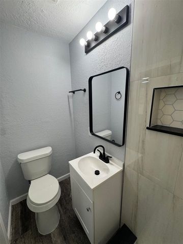 1630 NW 27th St, Lawton, OK 73505