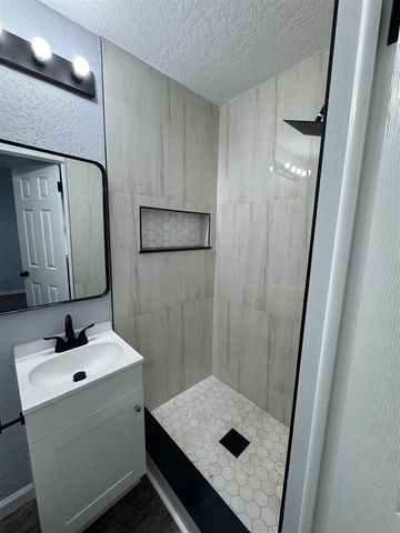 1630 NW 27th St, Lawton, OK 73505