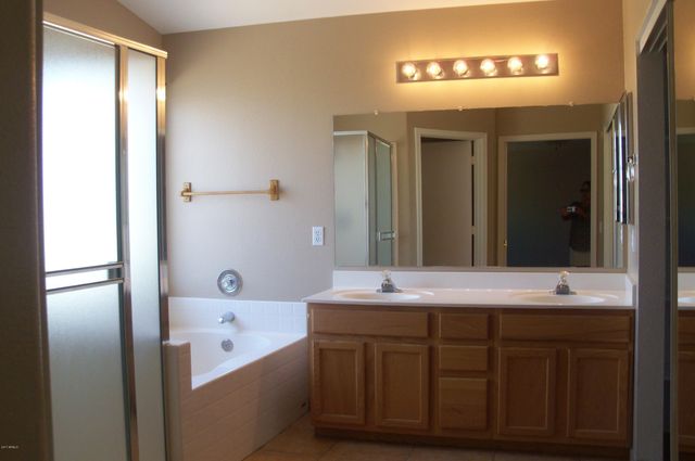 5456 W Kristal Way, Glendale, AZ 85308