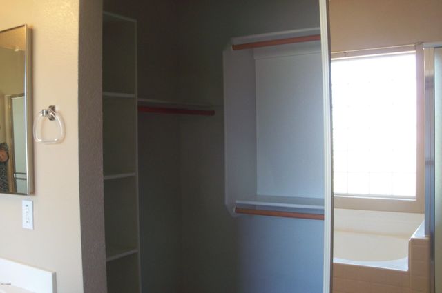 5456 W Kristal Way, Glendale, AZ 85308