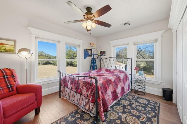 1804 Fm 109, New Ulm, TX 78950