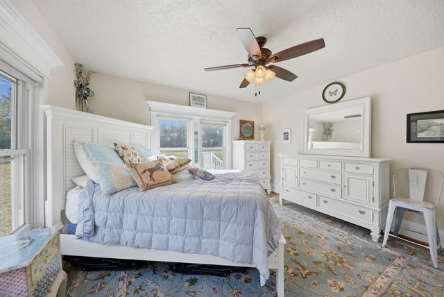 1804 Fm 109, New Ulm, TX 78950