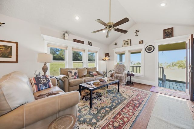 1804 Fm 109, New Ulm, TX 78950