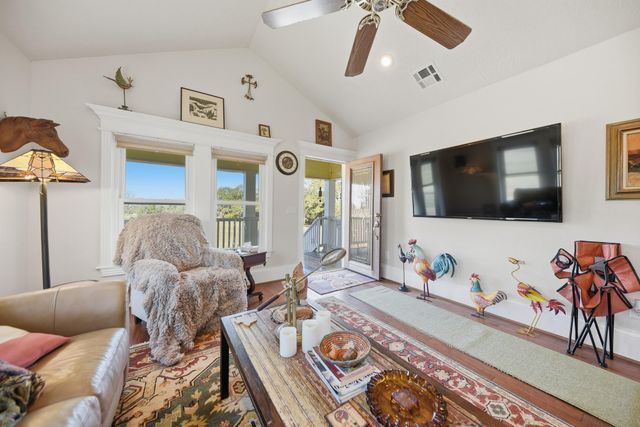 1804 Fm 109, New Ulm, TX 78950