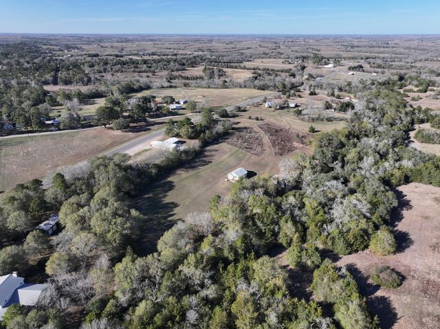 1804 Fm 109, New Ulm, TX 78950