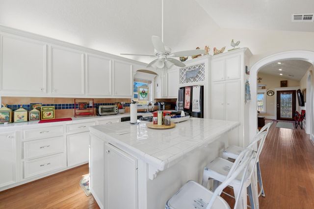 1804 Fm 109, New Ulm, TX 78950