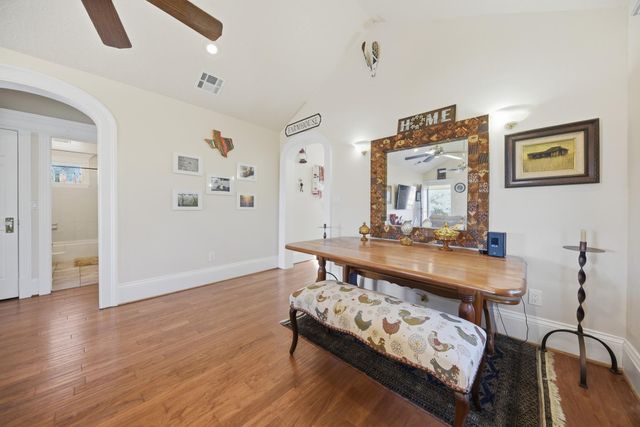 1804 Fm 109, New Ulm, TX 78950