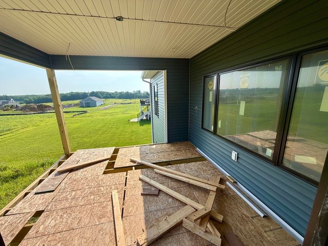9 Viola Court, Leclaire, IA 52753