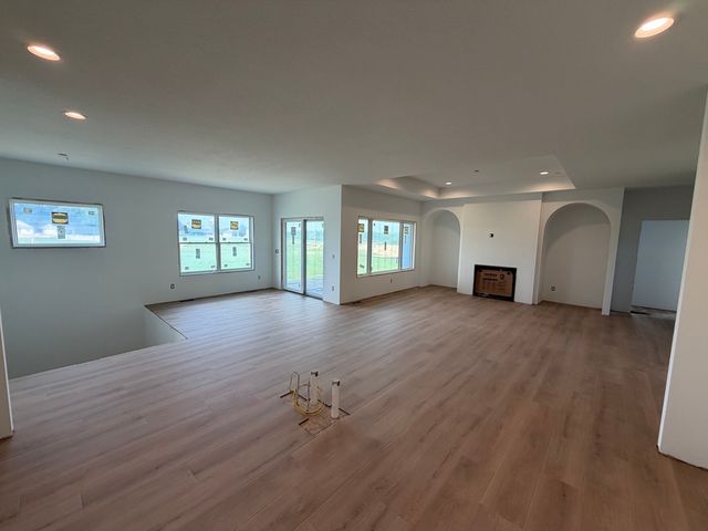 9 Viola Court, Leclaire, IA 52753
