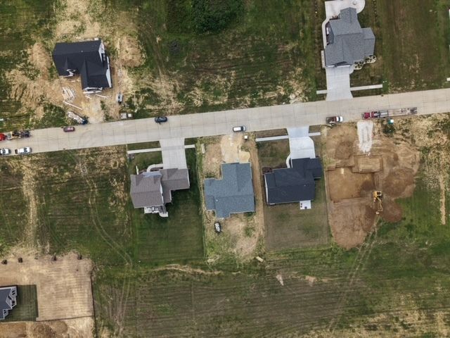 9 Viola Court, Leclaire, IA 52753