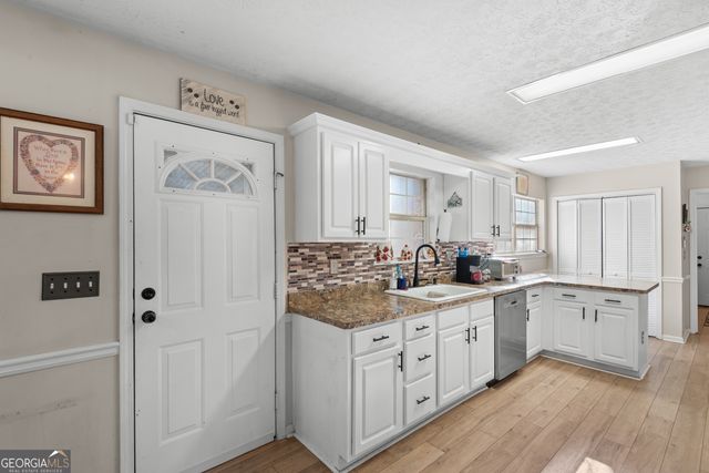 345 N Grove Court, Mcdonough, GA 30252