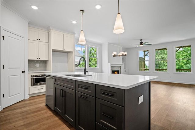 201 Retreat Lane, Canton, GA 30114