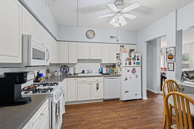 59 S Hale Street 103, Palatine, IL 60067