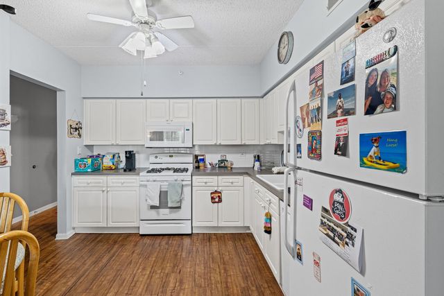 59 S Hale Street 103, Palatine, IL 60067