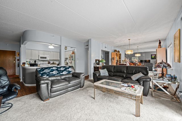 59 S Hale Street 103, Palatine, IL 60067