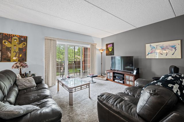 59 S Hale Street 103, Palatine, IL 60067