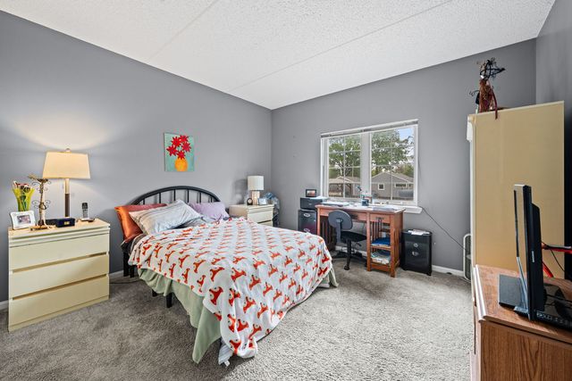 59 S Hale Street 103, Palatine, IL 60067