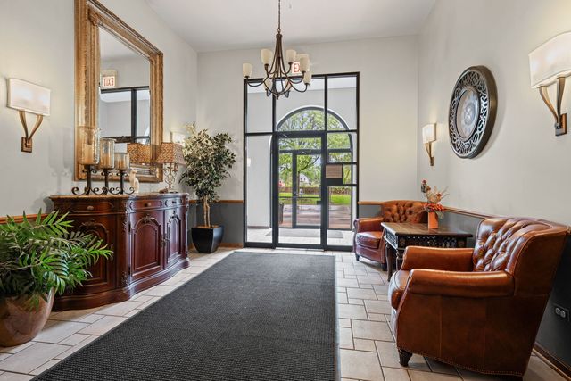 59 S Hale Street 103, Palatine, IL 60067