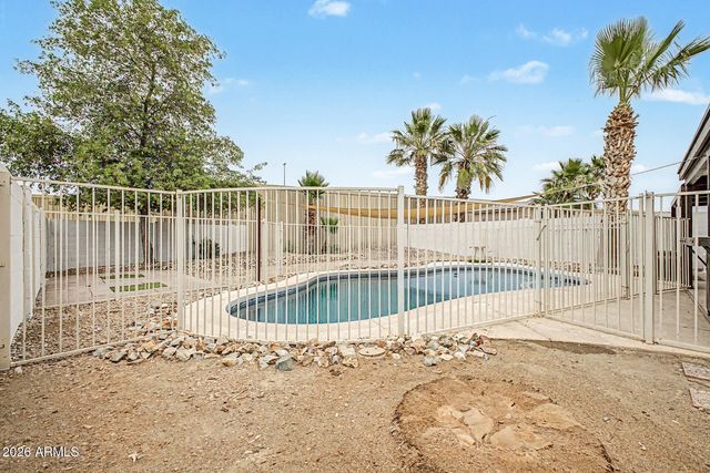 906 E ESCUDA Drive, Phoenix, AZ 85024