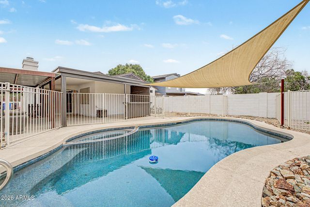906 E ESCUDA Drive, Phoenix, AZ 85024