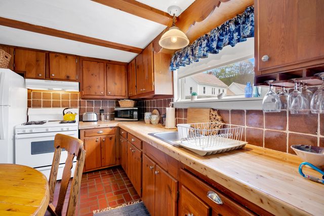 761 Main Street, Cavendish, VT 05142